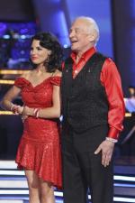 Танцы со звездами: 427x640 / 53 Кб