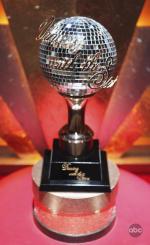 Танцы со звездами: 392x640 / 45 Кб