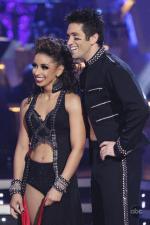 Танцы со звездами: 427x640 / 50 Кб