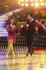 Танцы со звездами: 427x640 / 62 Кб