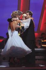 Танцы со звездами: 427x640 / 38 Кб