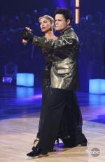 Танцы со звездами: 415x640 / 41 Кб