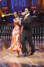 Танцы со звездами: 427x640 / 57 Кб