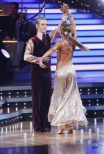 Танцы со звездами: 433x640 / 60 Кб