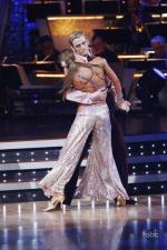 Танцы со звездами: 427x640 / 56 Кб