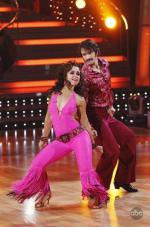 Танцы со звездами: 424x640 / 58 Кб