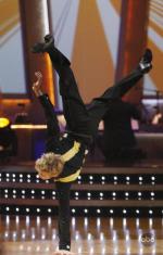 Танцы со звездами: 410x640 / 42 Кб