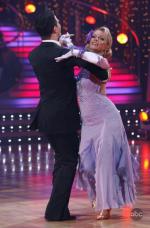 Танцы со звездами: 422x640 / 50 Кб