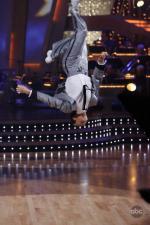 Танцы со звездами: 427x640 / 50 Кб