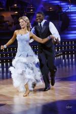 Танцы со звездами: 427x640 / 56 Кб