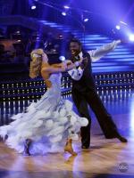 Танцы со звездами: 480x640 / 66 Кб