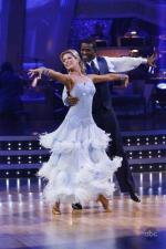 Танцы со звездами: 427x640 / 53 Кб