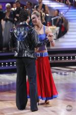 Танцы со звездами: 427x640 / 55 Кб