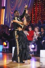 Танцы со звездами: 427x640 / 62 Кб