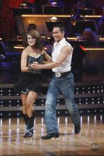 Танцы со звездами: 427x640 / 54 Кб