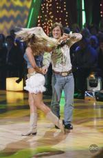 Танцы со звездами: 420x640 / 56 Кб