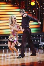 Танцы со звездами: 429x640 / 63 Кб