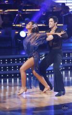 Танцы со звездами: 406x640 / 53 Кб