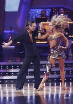 Танцы со звездами: 452x640 / 61 Кб