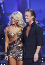 Танцы со звездами: 442x640 / 54 Кб