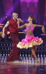 Танцы со звездами: 396x640 / 50 Кб