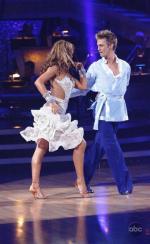 Танцы со звездами: 395x640 / 50 Кб