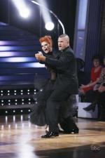 Танцы со звездами: 427x640 / 42 Кб