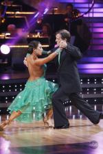 Танцы со звездами: 427x640 / 54 Кб