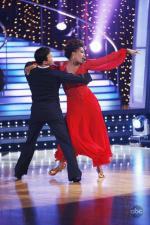 Танцы со звездами: 427x640 / 62 Кб