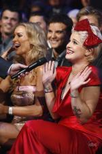 Танцы со звездами: 427x640 / 54 Кб