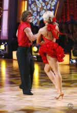 Танцы со звездами: 437x640 / 55 Кб