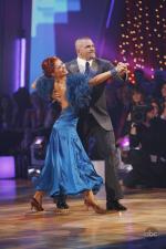 Танцы со звездами: 427x640 / 50 Кб