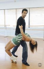 Танцы со звездами: 410x640 / 40 Кб