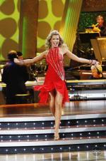 Танцы со звездами: 426x640 / 63 Кб