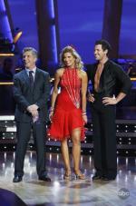 Танцы со звездами: 423x640 / 52 Кб