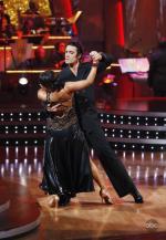 Танцы со звездами: 444x640 / 55 Кб