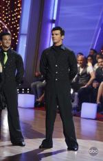 Танцы со звездами: 410x640 / 45 Кб