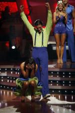 Танцы со звездами: 427x640 / 51 Кб