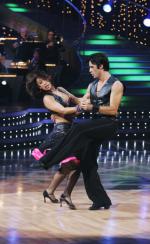 Танцы со звездами: 431x700 / 62 Кб