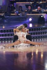 Танцы со звездами: 467x700 / 57 Кб