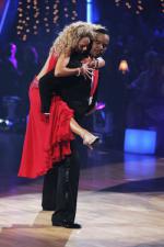 Танцы со звездами: 400x600 / 39 Кб