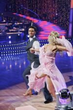 Танцы со звездами: 400x600 / 60 Кб