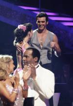 Танцы со звездами: 400x583 / 39 Кб