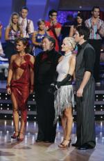 Танцы со звездами: 390x600 / 54 Кб