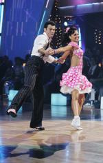 Танцы со звездами: 459x725 / 64 Кб