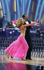 Танцы со звездами: 401x640 / 54 Кб