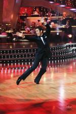 Танцы со звездами: 427x640 / 60 Кб