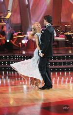 Танцы со звездами: 409x640 / 55 Кб