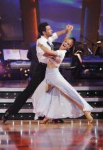 Танцы со звездами: 439x640 / 50 Кб