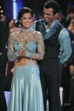 Танцы со звездами: 427x640 / 55 Кб